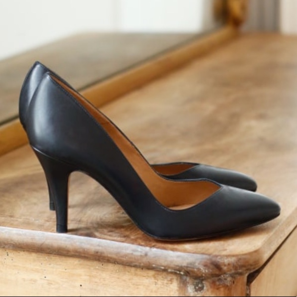 Sezane Django Pump NWOB Black Leather Pointed Toe